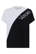 Load image into Gallery viewer, T-shirt with logo
