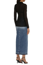 Load image into Gallery viewer, Tarassaco Crêpe blouse
