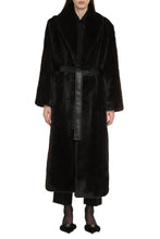 Load image into Gallery viewer, Comore faux fur coat
