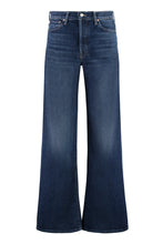 Load image into Gallery viewer, The Ditcher Roller Sneak jeans
