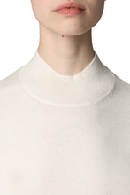 Load image into Gallery viewer, Spuma Wool and cashmere sweater
