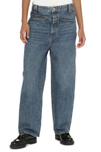 Load image into Gallery viewer, The Preen Jean wide-leg jeans
