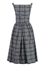 Load image into Gallery viewer, Sunday flared dress
