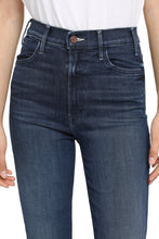 Load image into Gallery viewer, The Hustler Ankle straight leg jeans
