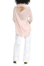 Load image into Gallery viewer, Crepe blouse with bow
