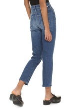 Load image into Gallery viewer, The Swooner Rascal Ankle jeans
