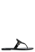 Load image into Gallery viewer, Miller patent leather thong-sandals
