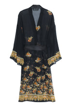 Load image into Gallery viewer, Silk coat
