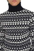 Load image into Gallery viewer, Wool blend turtleneck sweater

