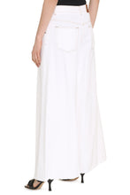 Load image into Gallery viewer, Wide-leg jeans
