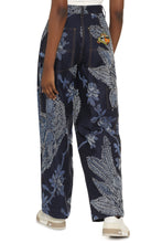 Load image into Gallery viewer, Wide-leg jeans
