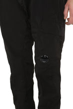 Load image into Gallery viewer, Techno fabric track pants
