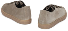 Load image into Gallery viewer, Sneakers in suede
