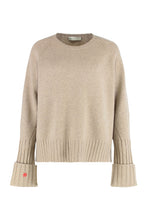 Load image into Gallery viewer, Sweater with a round neck in merino wool
