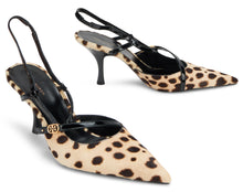 Load image into Gallery viewer, Leather slingback décolleté
