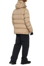 Load image into Gallery viewer, Isorno short down jacket
