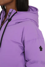 Load image into Gallery viewer, Allesaz short down jacket
