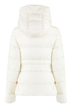 Load image into Gallery viewer, Avoce short down jacket
