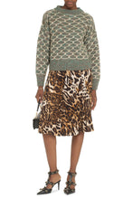 Load image into Gallery viewer, Long sleeve crew-neck sweater
