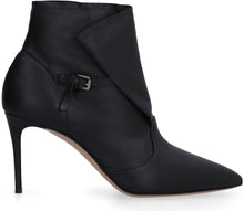 Load image into Gallery viewer, Leather ankle boots
