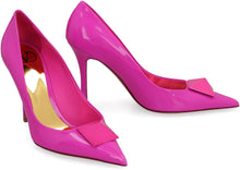 Load image into Gallery viewer, Valentino Garavani - One Stud patent leather pointy-toe pumps

