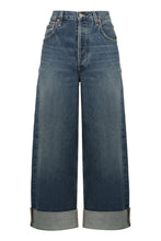 Load image into Gallery viewer, Ayla wide-leg jeans
