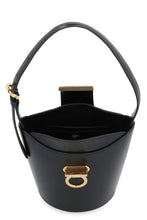 Load image into Gallery viewer, Trifolio leather shoulder bag

