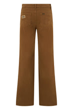 Load image into Gallery viewer, Loose jeans in cotton denim
