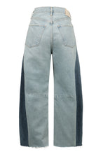 Load image into Gallery viewer, Horseshoe wide-leg jeans
