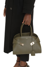 Load image into Gallery viewer, Hug S leather handbag
