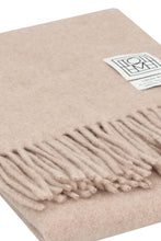 Load image into Gallery viewer, Virgin wool scarf
