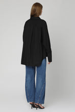 Load image into Gallery viewer, Diana oversize shirt
