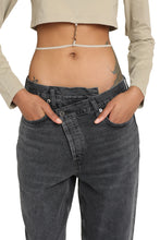 Load image into Gallery viewer, Long sleeve crop top
