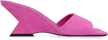 Load image into Gallery viewer, Cheope suede mules
