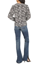 Load image into Gallery viewer, Eddy printed viscose blouse
