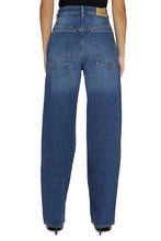Load image into Gallery viewer, Vetan tapered fit jeans
