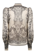 Load image into Gallery viewer, Crush printed silk blouse
