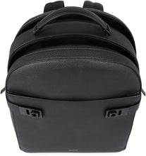 Load image into Gallery viewer, Grainy leather backpack
