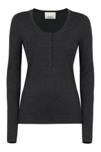 Load image into Gallery viewer, Estine knitted wool top
