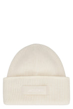 Load image into Gallery viewer, Gros Grain Knitted beanie
