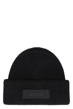 Load image into Gallery viewer, Gros Grain Knitted beanie
