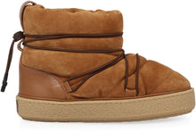 Load image into Gallery viewer, Suede ankle boots
