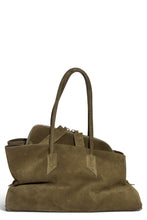 Load image into Gallery viewer, Bag The Walk Medium in suede
