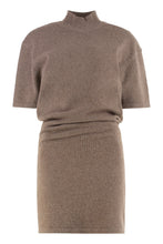 Load image into Gallery viewer, I live in a chestnut sweater
