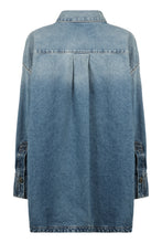 Load image into Gallery viewer, Overshirt Diana in denim
