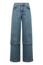 Load image into Gallery viewer, Wide-leg jeans with five pockets
