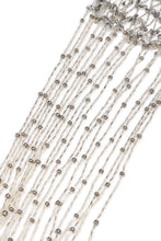 Load image into Gallery viewer, Long necklace with beads and fringes
