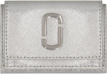 Load image into Gallery viewer, Mini Snapshot Leather wallet

