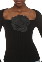 Load image into Gallery viewer, Long sleeve crew-neck sweater
