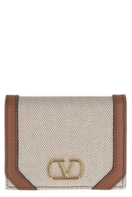 Load image into Gallery viewer, Valentino Garavani - Small wallet
